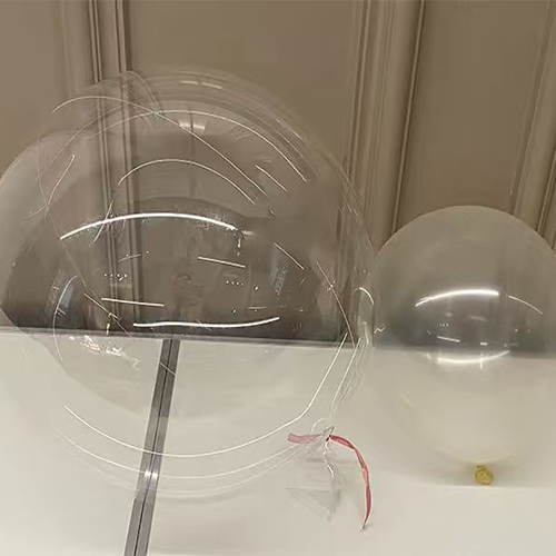 Balúin LaTeX vs Balúin Bobo: Cé acu is Fearr